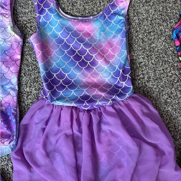 Girls gymnastic leotards - Picture 3 of 5